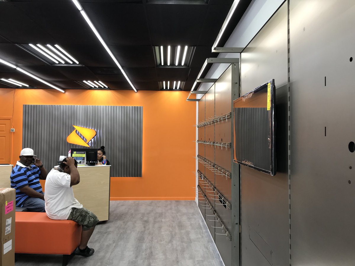 elterevanspg's tweet image. PBR Cell Phone Bazaar Re-Model In Progress here in #HTWN...Go Normandy👊 @johnfisbeck @JustinCapers #Striving4Greatness