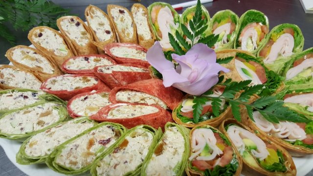 ZsCrazyGood's tweet photo. 50% Food. 50% Art. 100% Delicious. https://t.co/UEACqE5Mv6