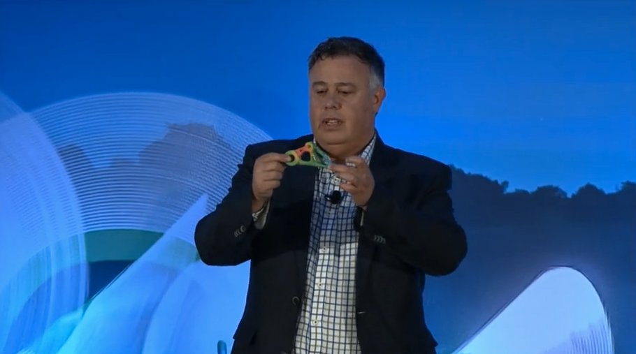 Becoming3D's tweet photo. RT @maverickonline: HP to "Double Down" on 3D Printing in 2018, Full Color and Metal https://t.co/5PyQE5cacN https://t.co/jBgcLkdawm