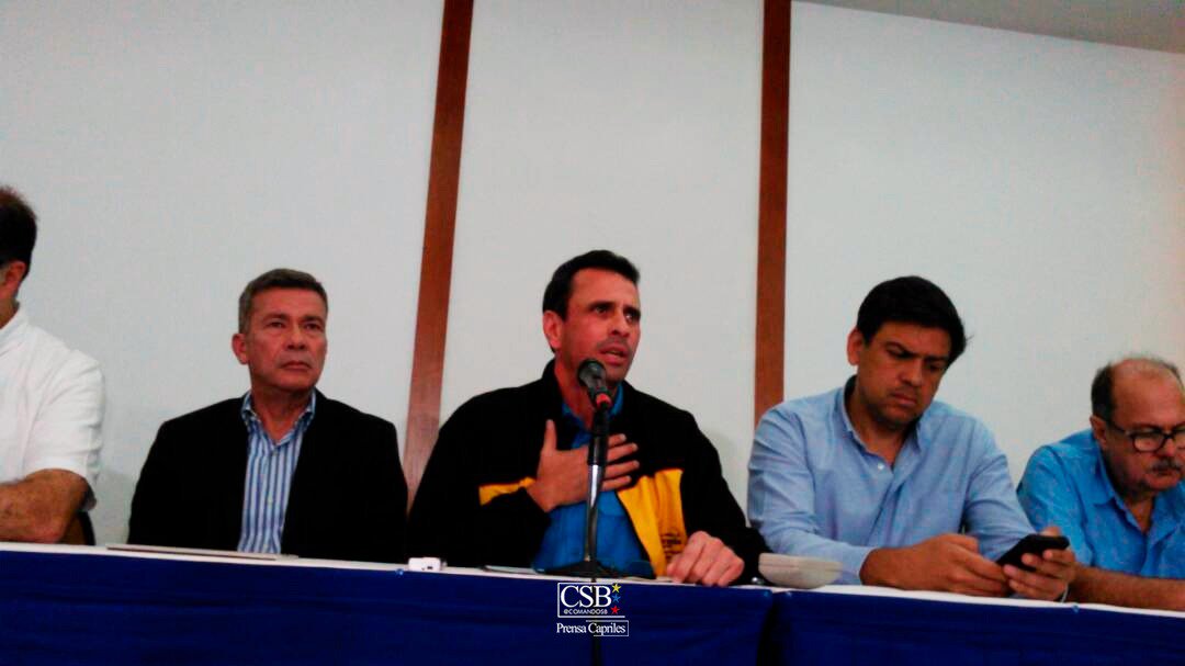ObvioCapriles_'s tweet photo. “Estas elecciones no nos las van a robar, porque estamos listos para ganar, cobrar y seguir avanzando”, @hcapriles 
#EnMirandaNoNosRendimos https://t.co/BBOl7aCZi0