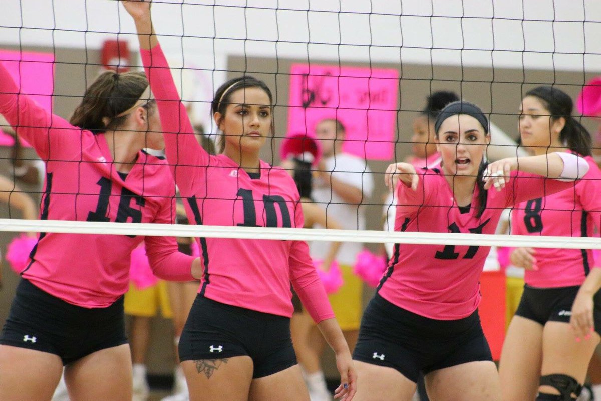 GCCC_Volleyball's tweet photo. ITS GAME DAY!! Come support your volleyball team at 6:30 as they take on Dodge! #btc #ch2at #3tka (livestream ➡️ GCCC TV on YouTube) https://t.co/6FrNVv1SFf
