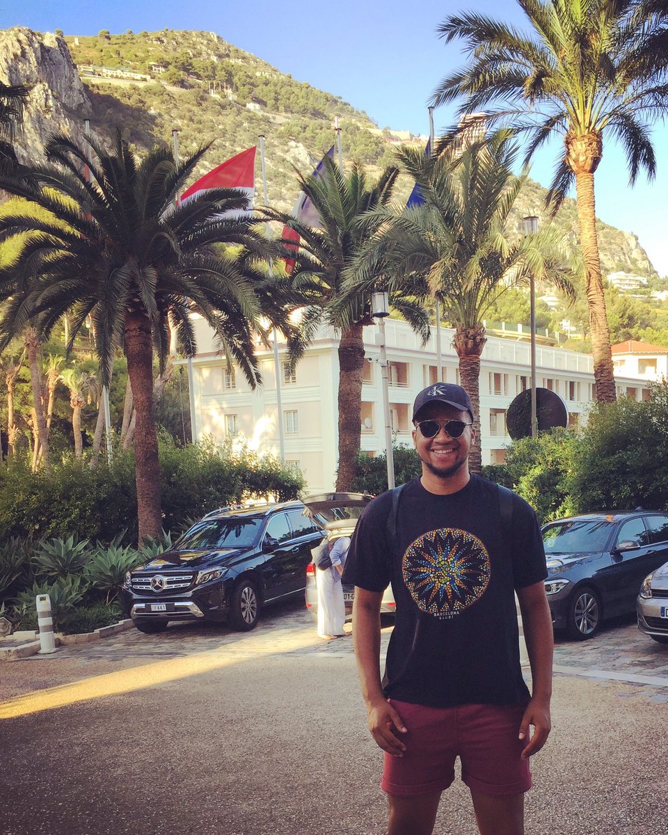 OfficielJVA's tweet photo. #Monaco #MonteCarlo #JeanVictorAnglio https://t.co/snwjxbvMWu