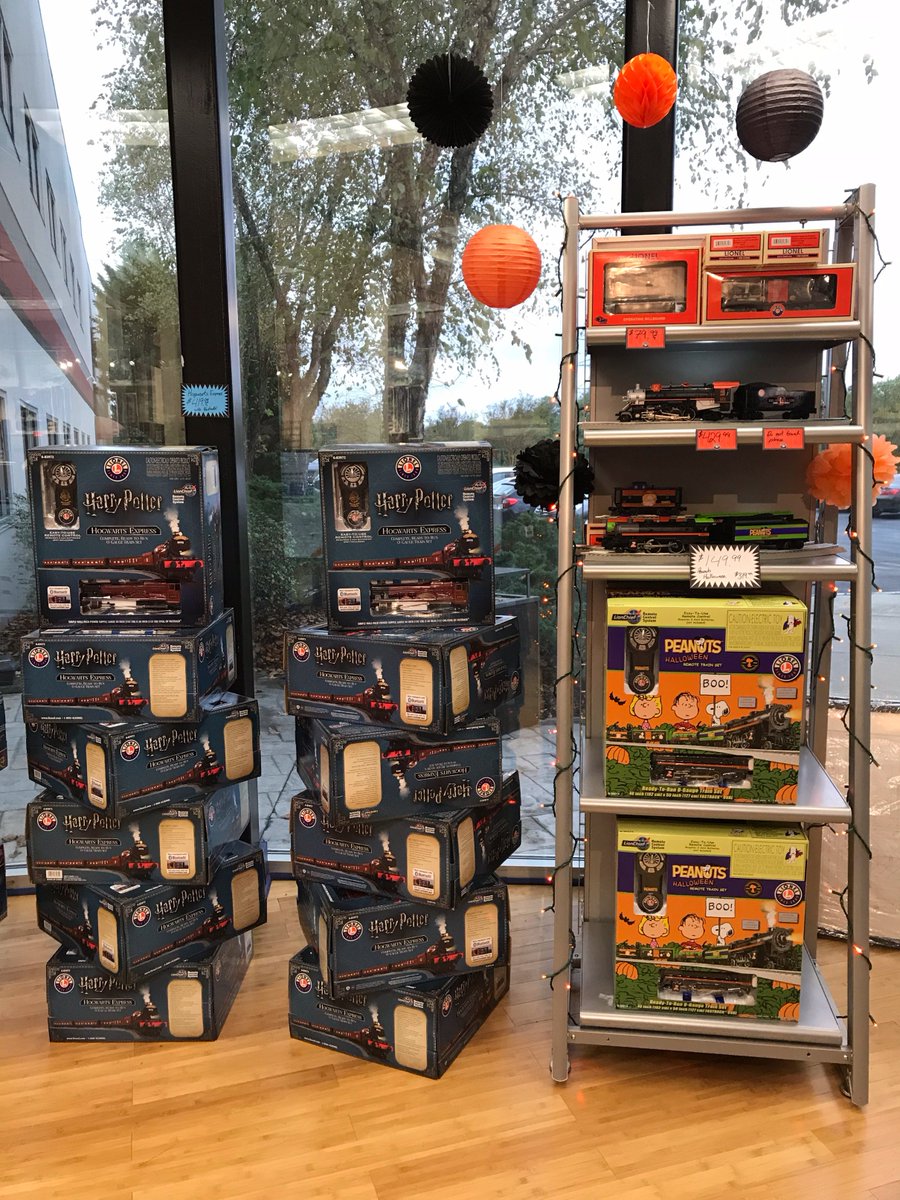 lionel retail store