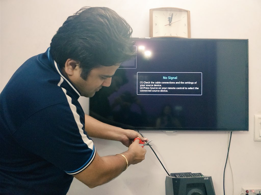 dograsanjay's tweet photo. @AmazonFireTVInd @SimplySajidK Here my pic of #CutTheCord Challenge, eagerly waiting for the #amazonfirestick to change my tv experience 👍 https://t.co/gp5j9cGulw