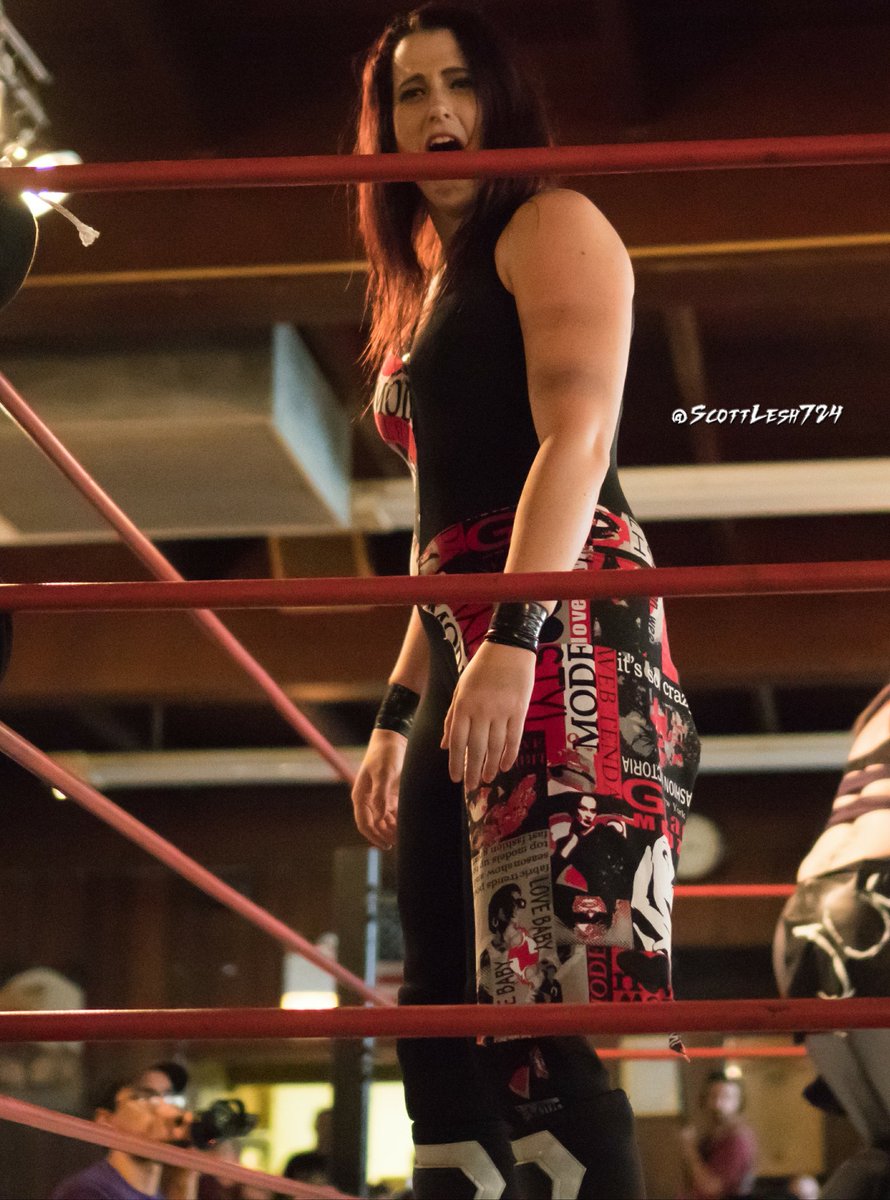ScottLesh724's tweet photo. @nmatthewsninja #SHIMMER92 https://t.co/3wQnvQzOvd