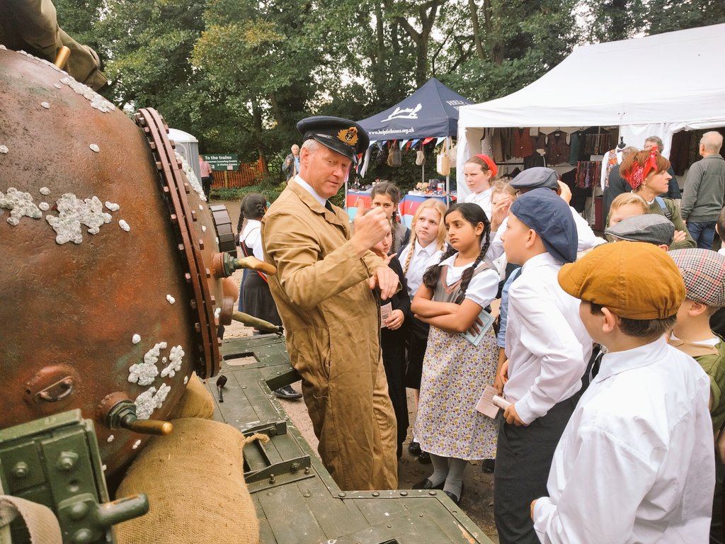 NunthorpePri's tweet photo. Learning about sea mines and trenches at #pickeringwarweekend https://t.co/pjsJocnuEb