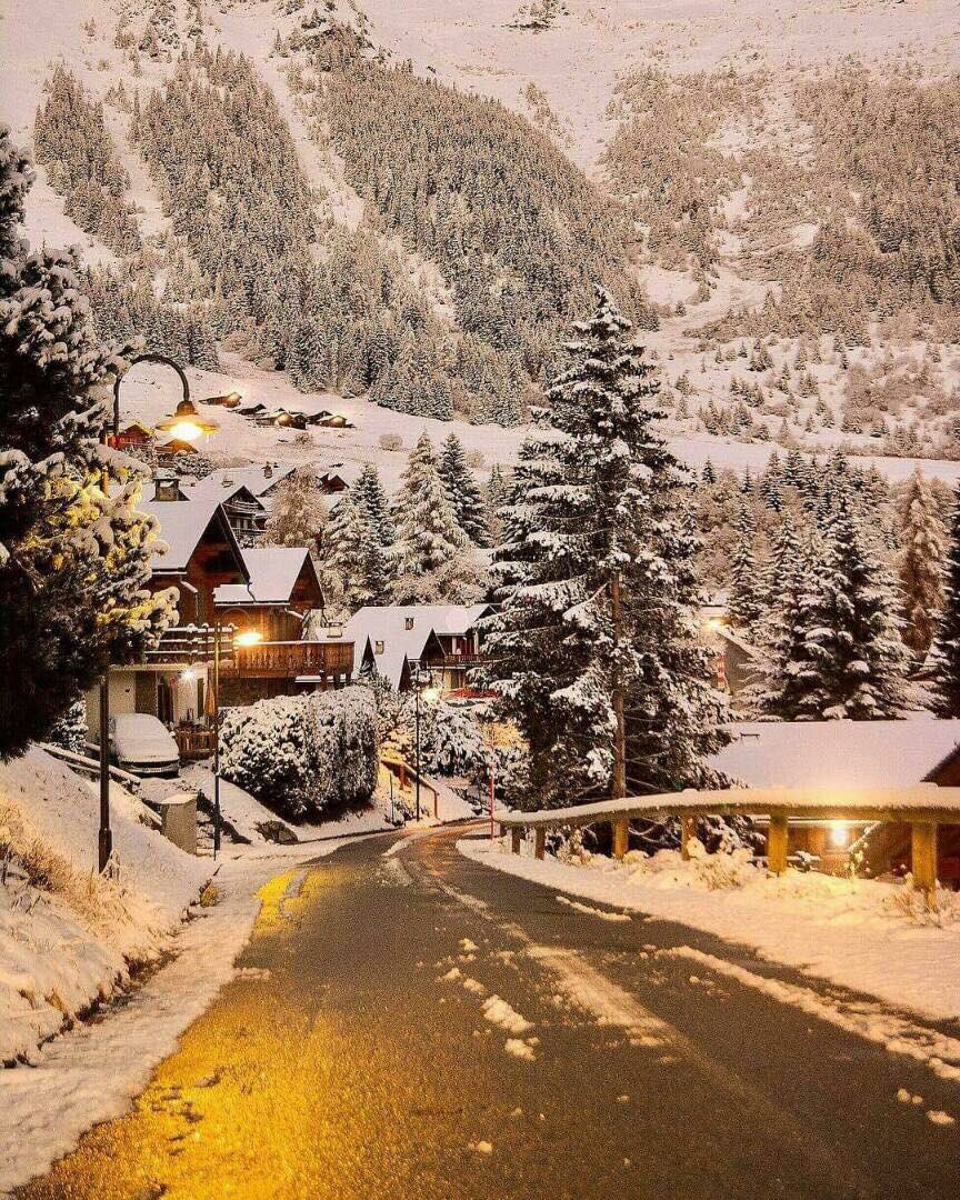 Samurai_Wifi's tweet photo. หน้าหนาวนี้ ไปสัมผัสอากาศหนาวและหิมะขาวๆที่ Switzerland กันนนนนน
Cr. Jom-Jom
#SamuraiWifi #GlobalWifi #Europe #Pocketwifi https://t.co/xLDq276P1O