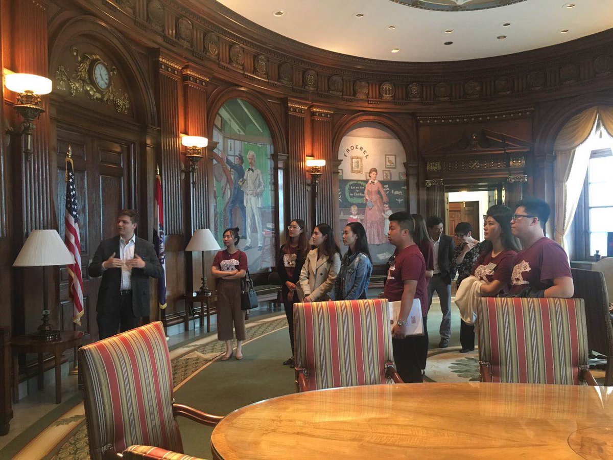 <a href="/MissouriState/">Missouri State</a> #InternationalBears at State Capitol learn about #ThreeBranches and democracy!  <a href="/MoStateGlobal/">#InternationalBears</a> <a href="/CarrieTergin/">Carrie Tergin</a> #CSLP #FallBreak