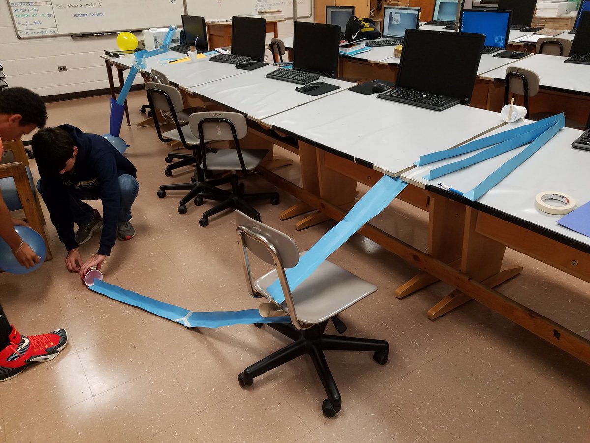 MatthewJHanes1's tweet photo. @CapeFearHigh1 My DII Eng. students apply some engineering skills to do some real problem solving...#junkyardchallenge #higherlevellearning https://t.co/z3N6NbmDwz