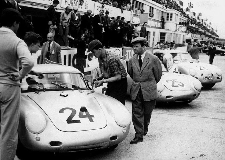KentOfInglewood's tweet photo. We are racing towards the @knifewear garage sale! Only 24 more days! Nov 6! 10am! Be there or be square! #knifewearGS https://t.co/c3l9yiyfmk