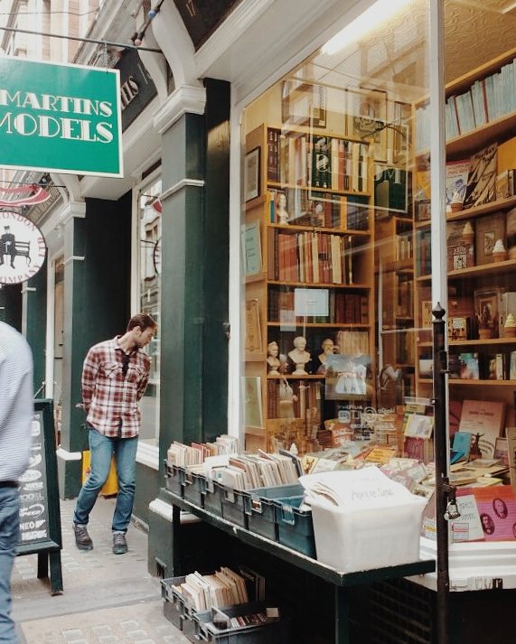 #Primavera.Se respiran nuevos comienzos.
Por estos lados leyendo "La Guardia Suiza" de #karinasalazar se viene reseña!
Ustedes que leen??