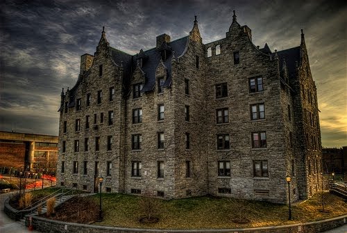 DavidRosowsky's tweet photo. Happy Friday the 13th, UVM. 
#BooVM #ScaredyCats https://t.co/qOaktmyyhC