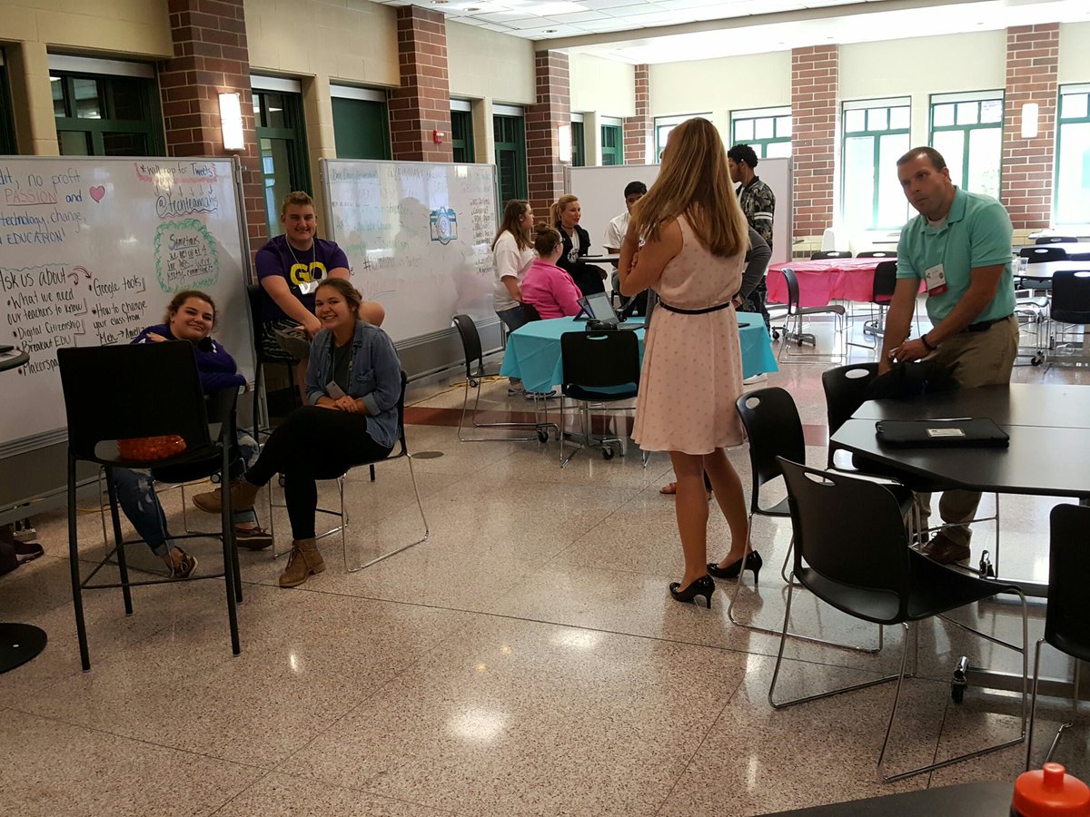 DrThomasHo's tweet photo. .@TechTeamAHS @mr_yoder @mrg_3 @leadlaughlearn chilling after #hsdlead  activities at #ICEindiana #INeLearn https://t.co/e3QvcfixT2