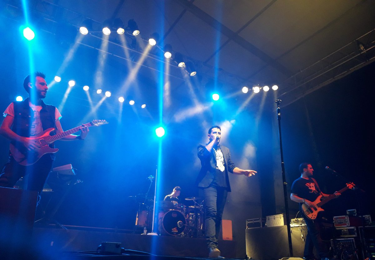 Ya estamos con <a href="/grupomagianegra/">Grupo Magia Negra</a> en #carpaaragÓN! 😎