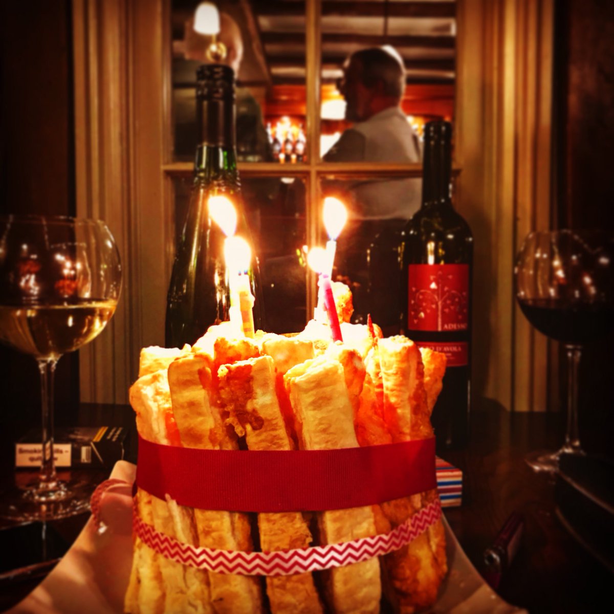 _TheJollyFarmer's tweet photo. Cheese straw birthday cake...because why not? #savourycake #pubbirthday #guide2surrey #worplesdon https://t.co/ij1ze7fJ5Q