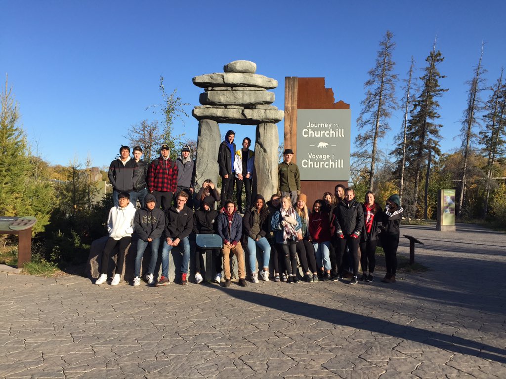 SloanScience's tweet photo. We braved the chilly temps this morning for a fun and informative discussion on climate change. https://t.co/ha7pHk8I1N