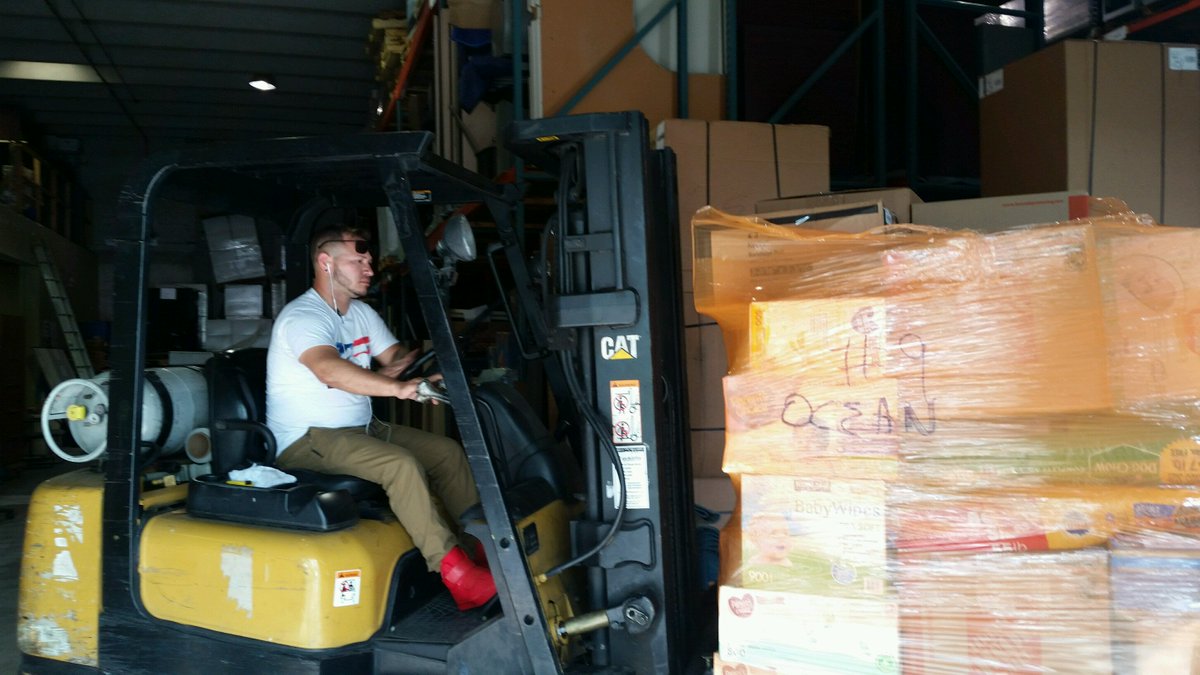 HOPEworldwide's tweet photo. THAT'S RIGHT! HOPE Worldwide Puerto Rico Chapter has started receiving goods! Also all donated gifts have been shipped! https://t.co/Tquipeued3