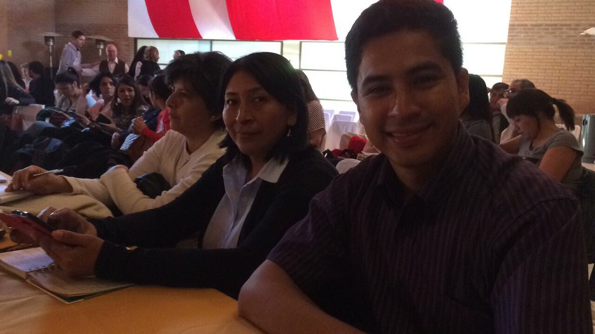 Fund_Vinculo's tweet photo. 12 Personas del mundo educativo  rural del Ecuador vinieron especialmente a nuestro Seminario. #Tallerdevinculos https://t.co/XTMAZkBmXb