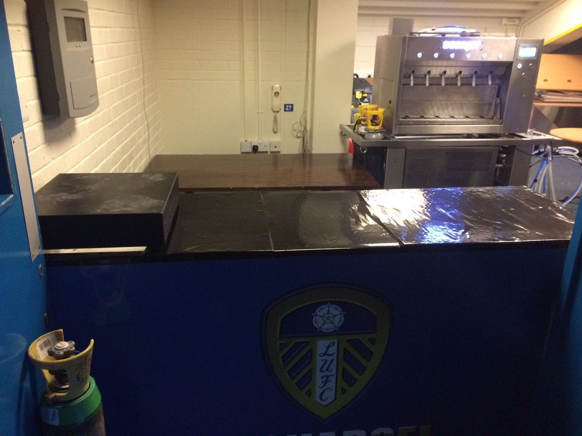 UKBeerjet's tweet photo. Beerjet will be pouring beer in the south stand tomorrow @LUFC #fast #icefresh #beer https://t.co/ToidHGvuc3