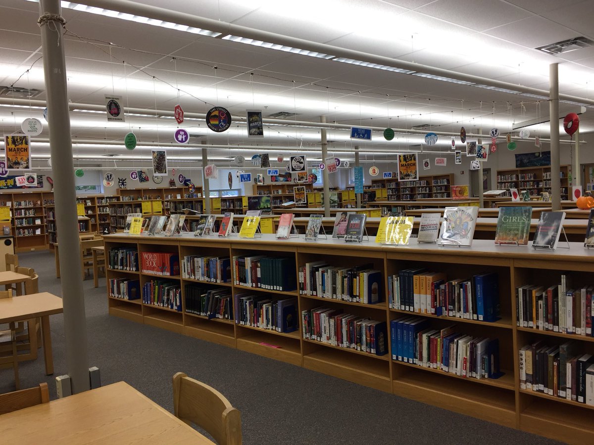 findreadexplore's tweet photo. Come by the library and check out our civil rights mobile! @LeeHS_Library @LaveryPrincipal @repjohnlewis #LeeHSReads #MarchWithLee https://t.co/VVK9RUW1Eu