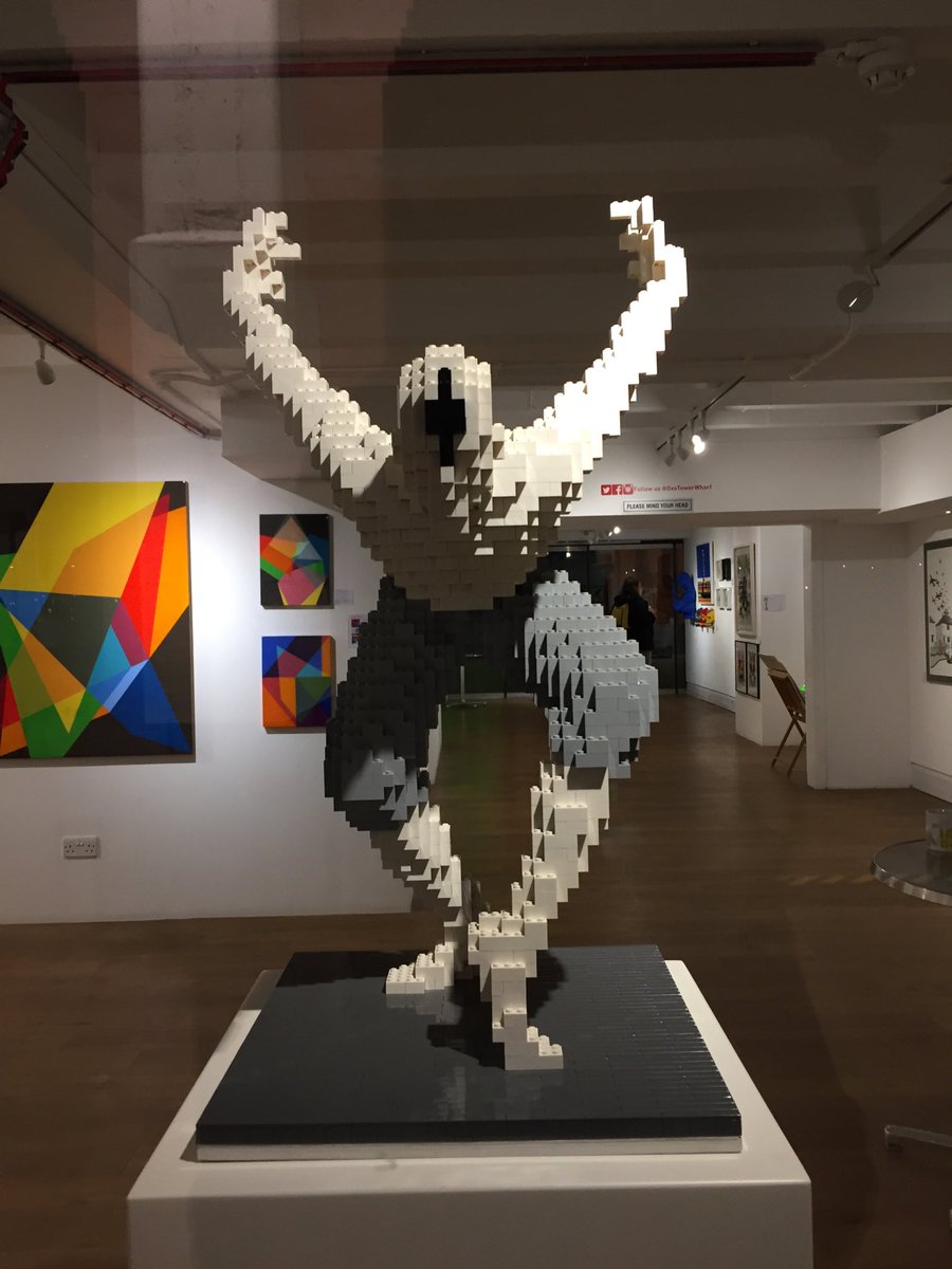 caigerart's tweet image. The amazing &apos;The White Swan&apos; @daveh_design at gallery@OxoTowerWharf this weekend @SirMattBourne @New_Adventures #art