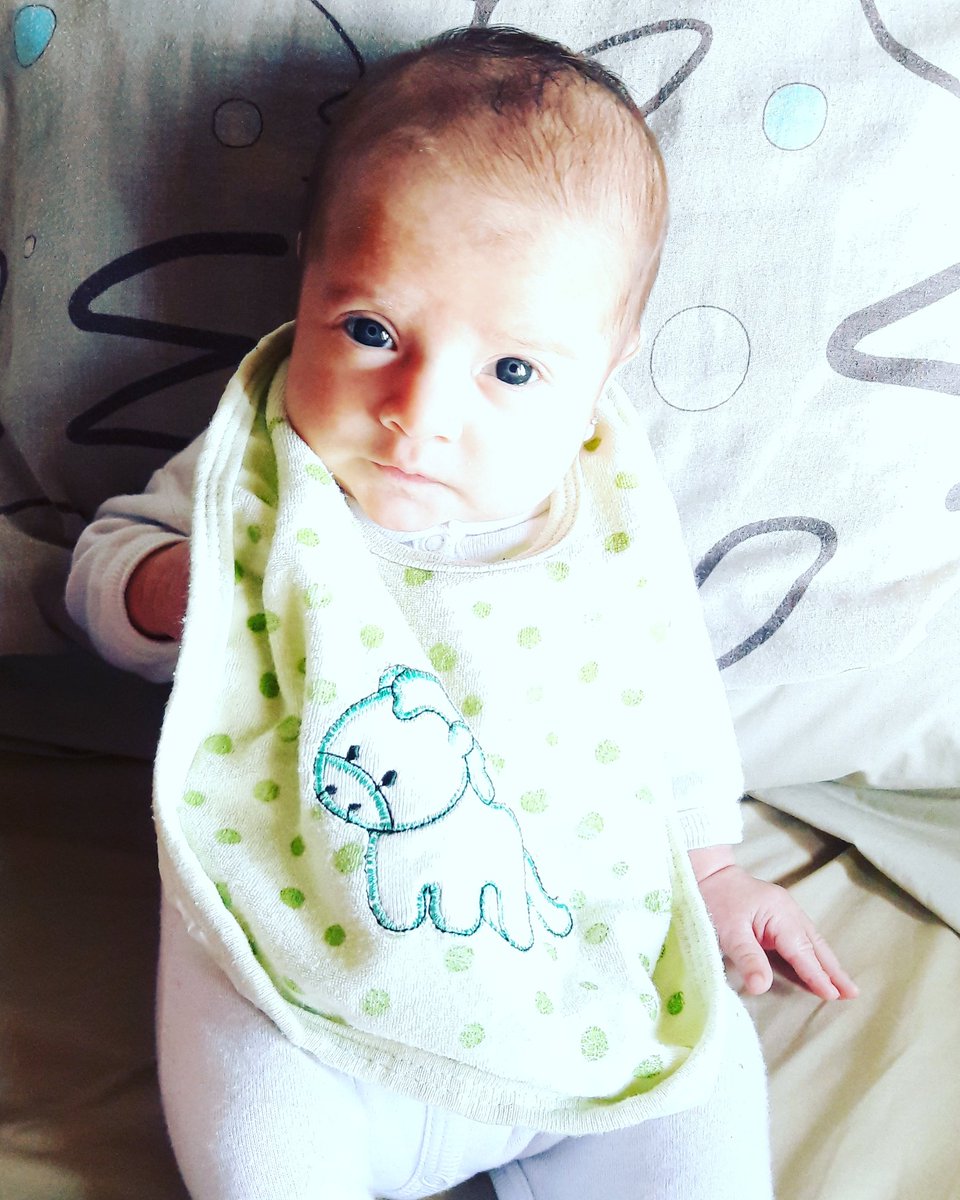 LukasAcevedo7's tweet photo. Querido Twitter te presento al regalo más hermoso que me dio Dios😍 #MiPrincesa https://t.co/AXeWq0kcBu