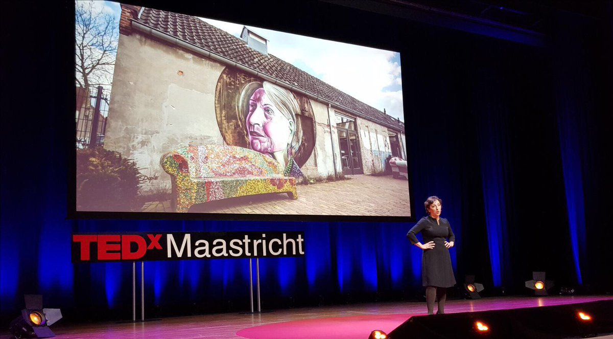 liekeloreagb's tweet photo. You that a great job, I am very proud of you mom. #KarinBruers #TEDxMaastricht #Socialsofa https://t.co/2YOK5xorI8