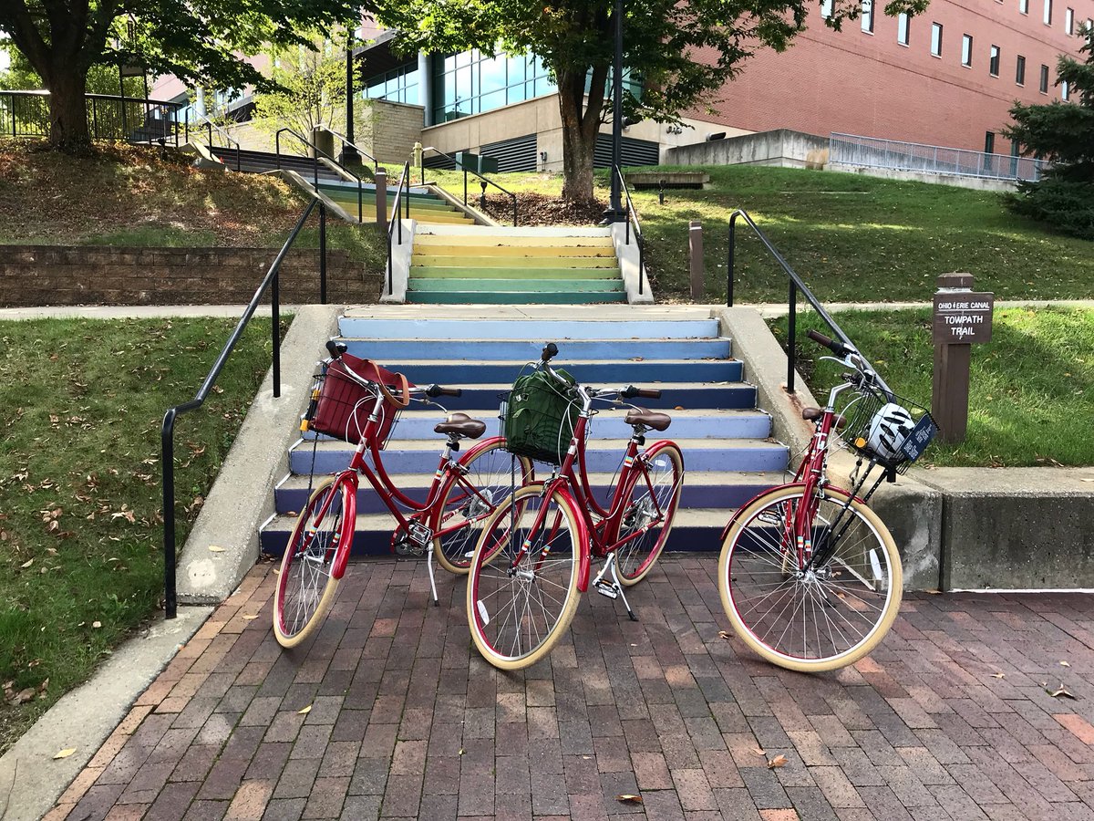 AKCivicCommons's tweet photo. On a tour of #civiccommons projects with @uakron on the UA Bike Share bikes. #exploreakron https://t.co/9DIcN5JcLa