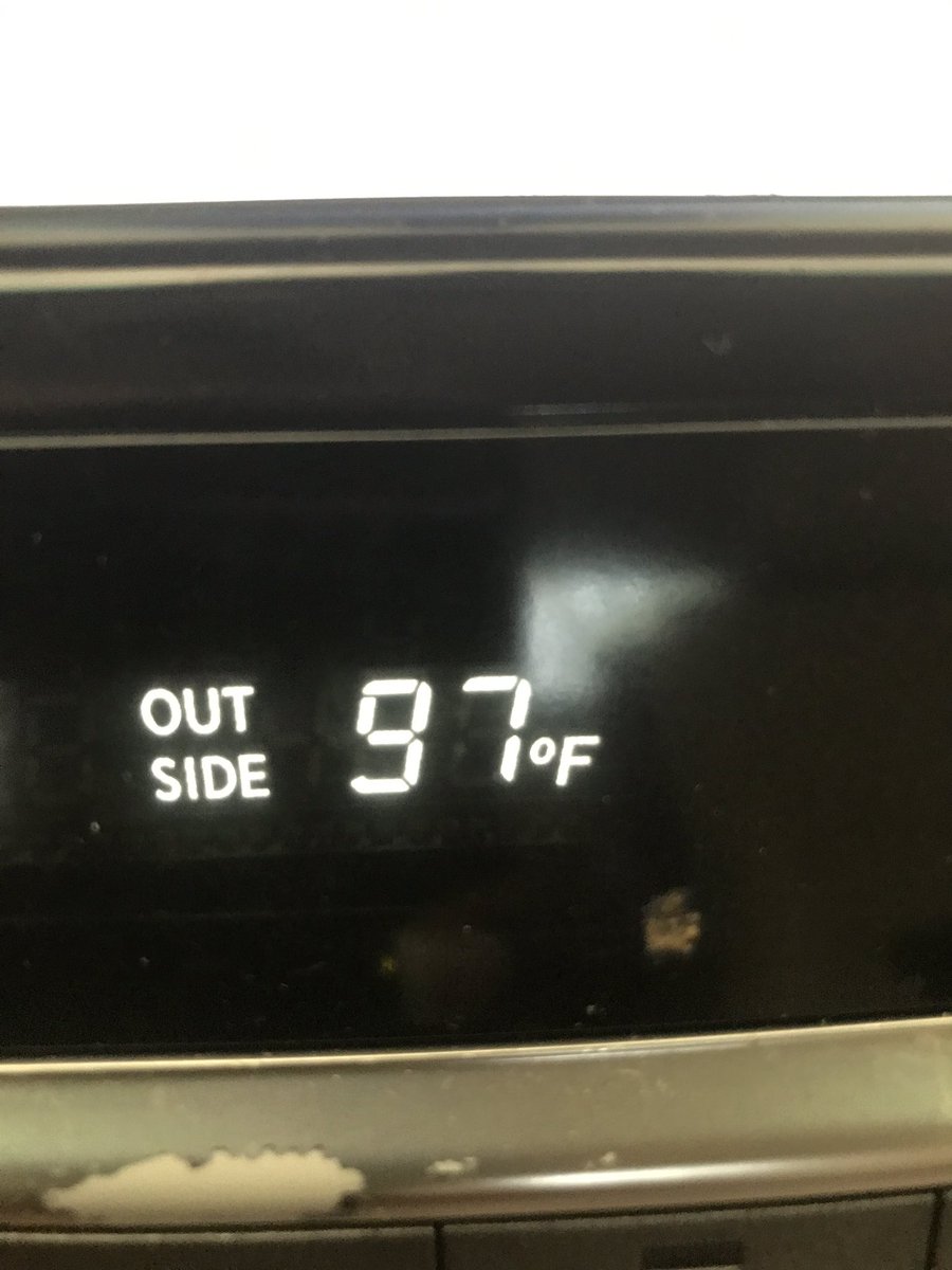 kym_wbtv's tweet photo. Someone forgot to tell Mother Nature it's October!!! #toohot #itssupposedtobefall https://t.co/xrnVq1rjyb