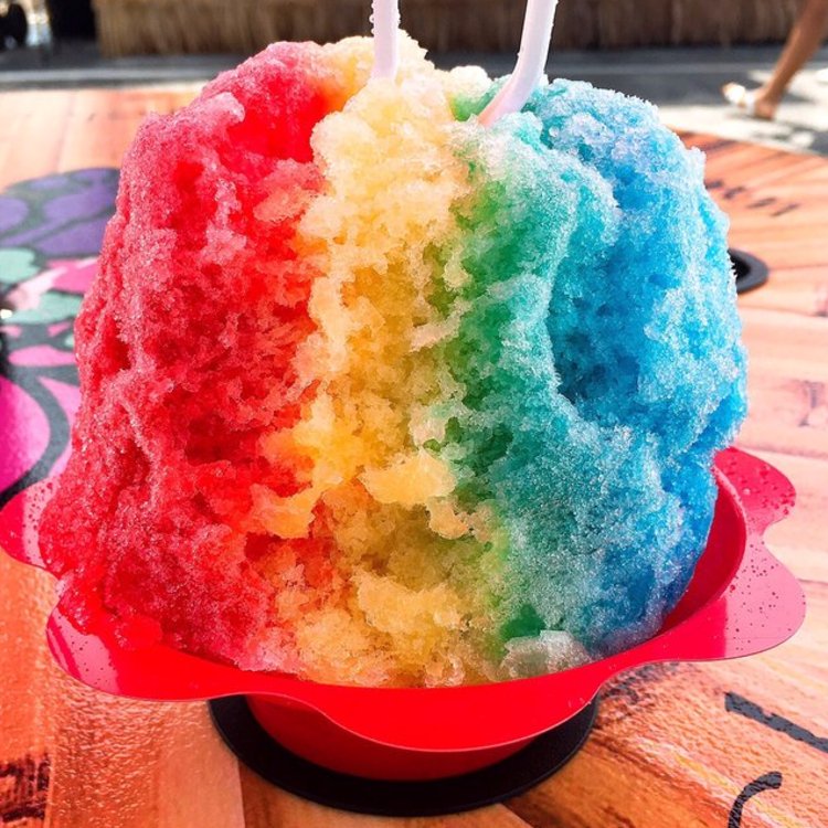 hokuliacomo's tweet photo. It may be Friday the 13th, but shave ice brings good luck to any party. https://t.co/yCzrMO3cmP
