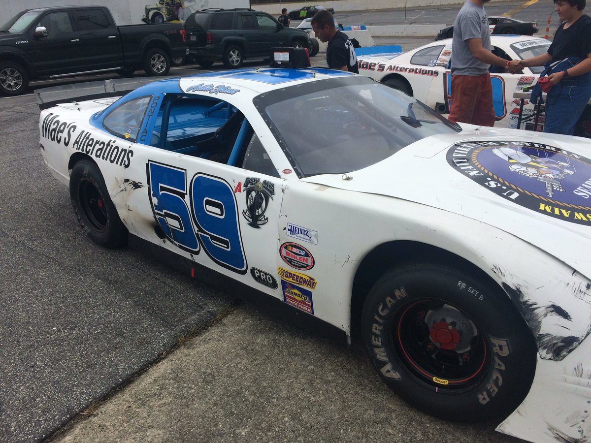 Rock's son Austin Harris in the pits at Tri-County #602_tour