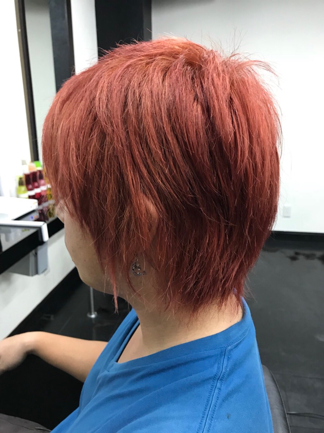 ヘアーラウンジカルネ 熊谷真人 鮮やかなビビッドレッドのメンズアシメスタイル T Co J5iky1csoy メンズ髪型 メンズ髪色 メンズカラー アシメ アシメショート 2ブロック レッド 赤系カラー 赤カラー 赤髪色 赤系髪色 赤系髪色メンズ