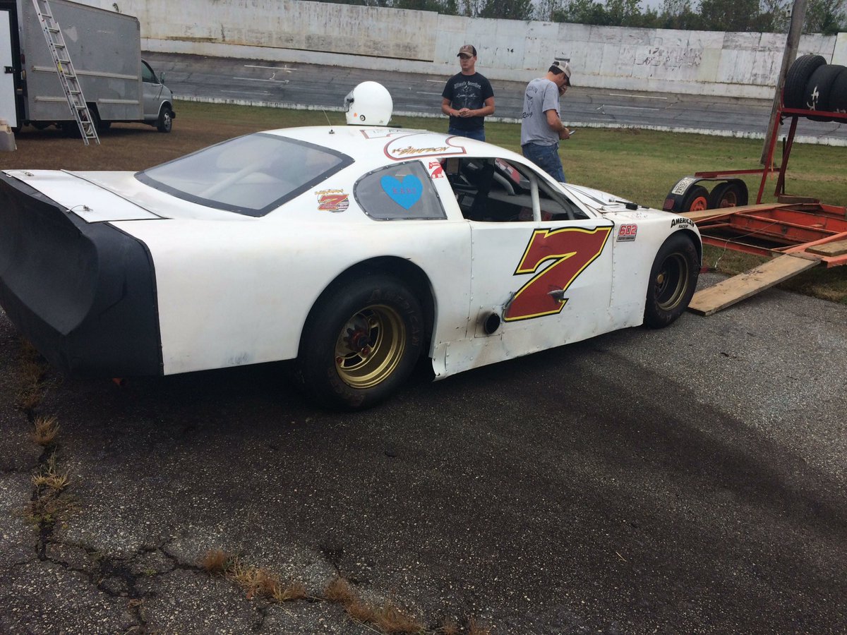 Chris Allison in the pits at Tri-County #602_tour