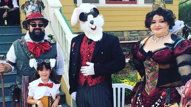 Oxnardsteampunk's tweet photo. Time Travel To-Do This Weekend Oxnard Steampunk Fest and Fantasy Faire 10/14 and 10/15 2017 https://t.co/pkXmuqtNoz #Steampunks #Steampunk https://t.co/Jq2cSYOLK4