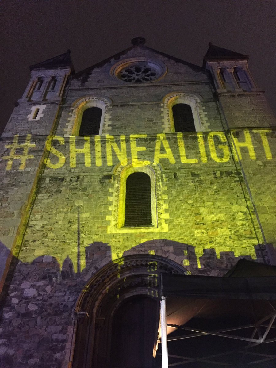 furney1's tweet photo. #ShineALight..show your support for the homeless and for the wet participants... https://t.co/ymdY6wCG7n