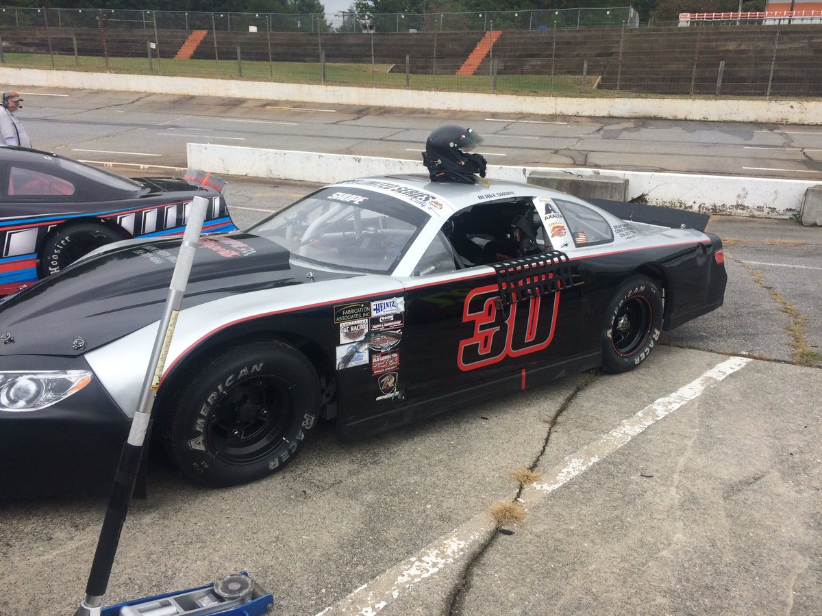 Blake Shupe in the pits at Tri-County #602_tour