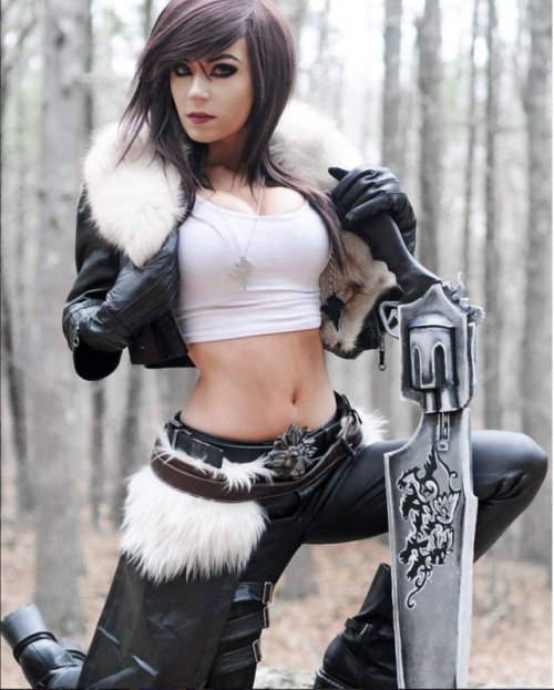 NerdyBoobs's tweet photo. Danielle Beaulieu as Squall from FFVIII #Cosplay #Sexy #Boobs .. More #Girls Live On https://t.co/CfuY1jG3MK ✅ ❤️ 😊 https://t.co/r4bbr7oqJt