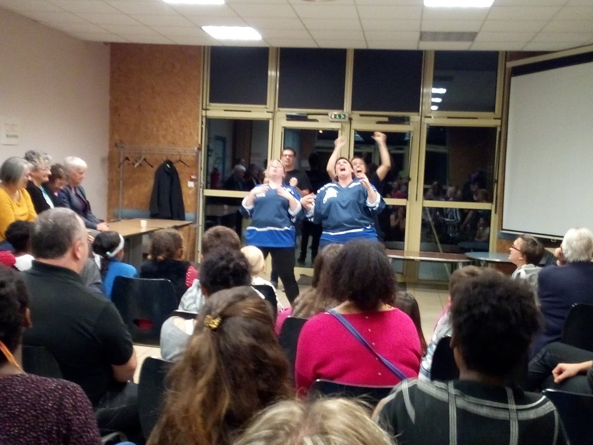 Super soirée avec <a href="/TilaTribu/">La Tila</a> en prévision stages pour tous #Théâtre "Match d'improvisation" fin octobre à la MQ #Grenoux <a href="/Laval_la_Ville/">Laval la Ville</a>