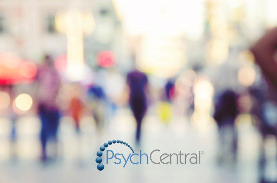 Размытый человек. Почему размытая. Размытый фон. Размытое изображение человека. Размытый круг.