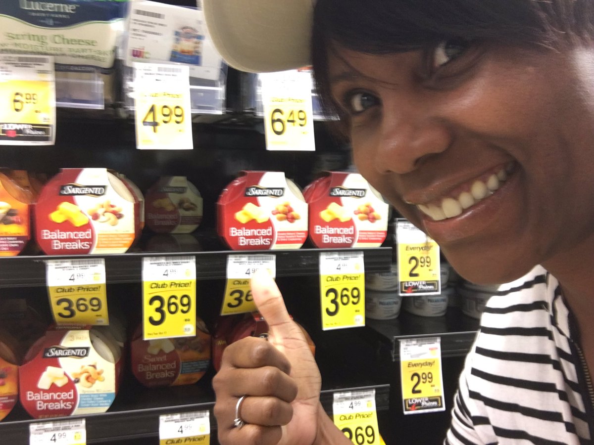 PortiaYoung's tweet photo. Spotted @vons in #Montecito CA: #BalancedBreaks!🙌🏾 #Sargento #RealCheesePeople https://t.co/iBP9cp2zPS