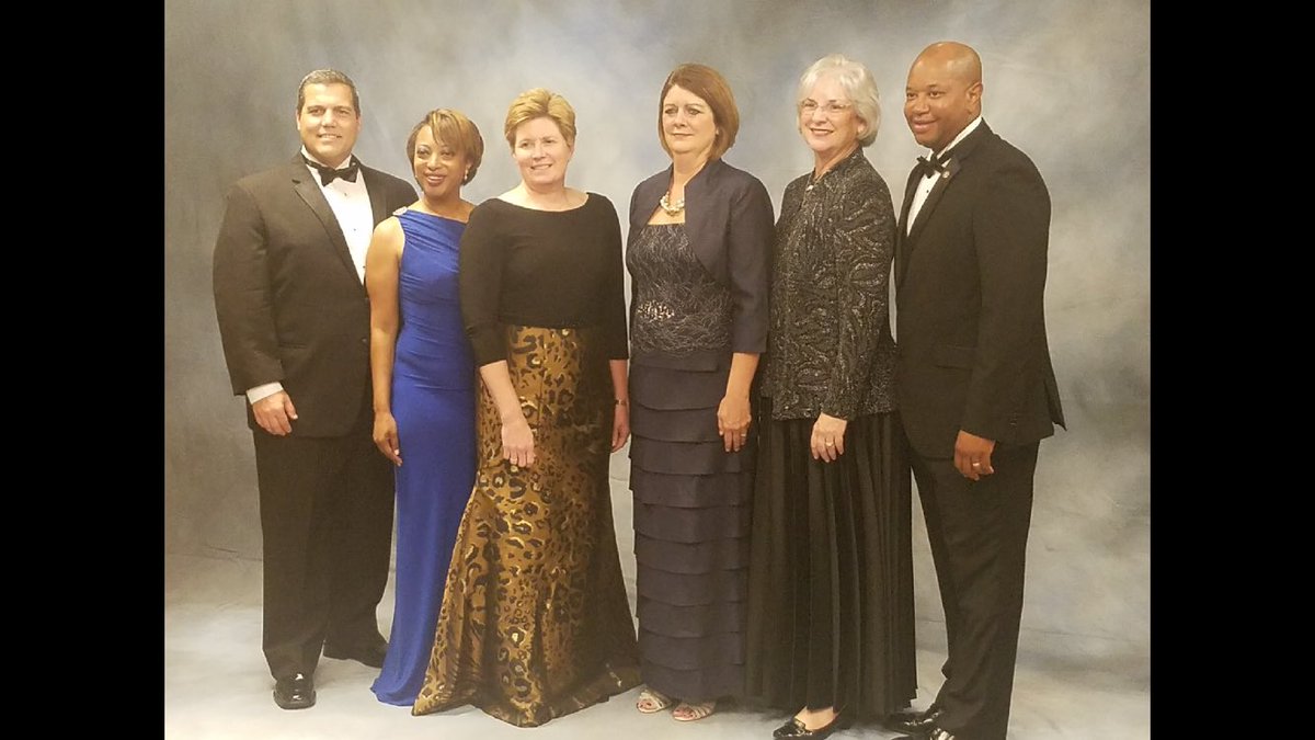 NAESP_Zone_4's tweet photo. Celebrating with the Zone 4 NDPS#NDP2017 https://t.co/NB27jrleSX