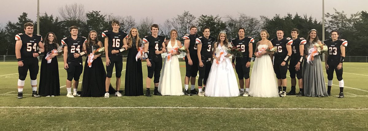 SainTroop's tweet photo. Our @CougarsMTCS 2017 Homecoming Court looks great tonight @MTCSATHLETICS @MTCSSECTION1 https://t.co/yVbRLW31BV
