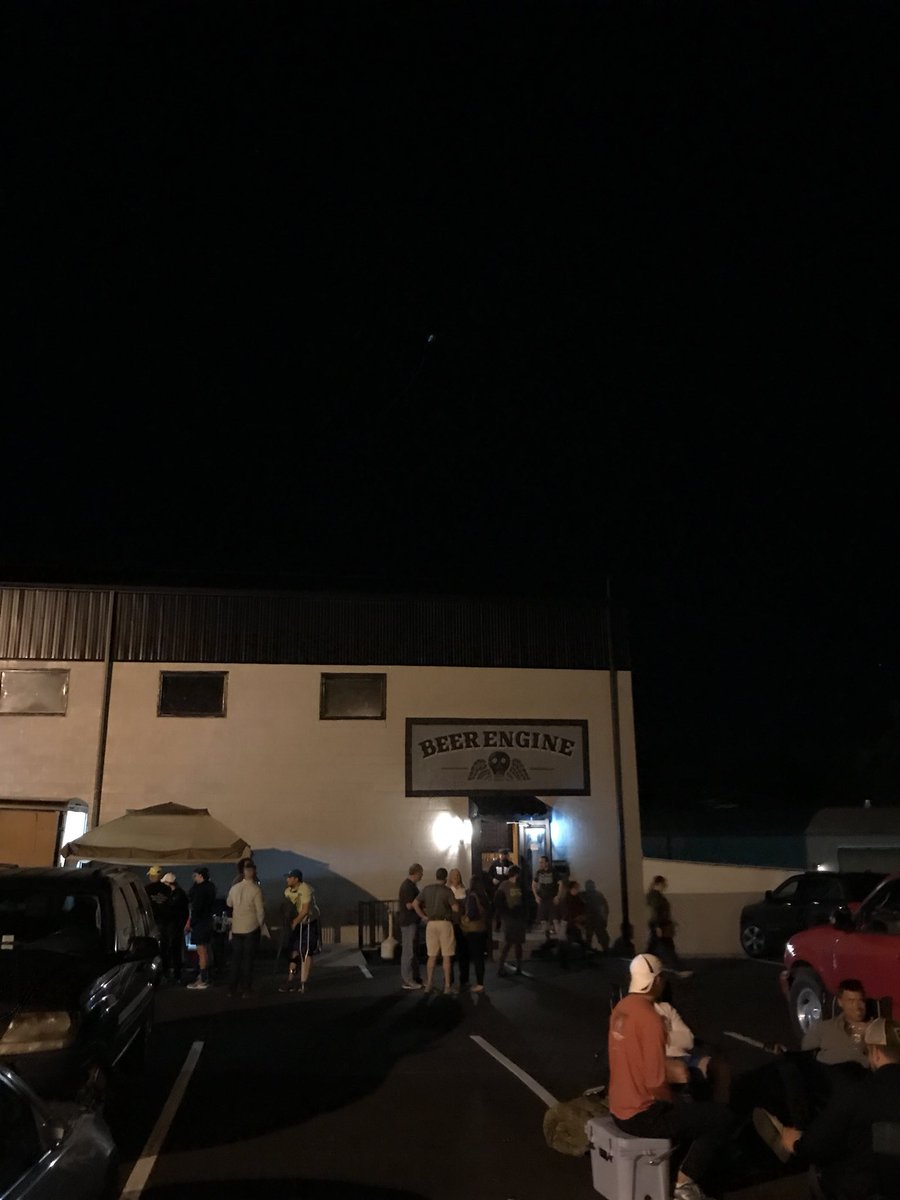 kybourbontrail's tweet photo. Runners apparently love @KYBeerEngine too. #bourbonchase @danvilleky https://t.co/bjDbyxOw0E