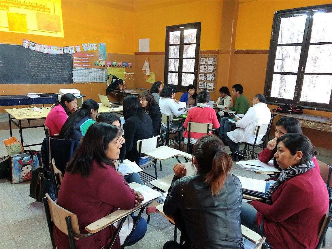 salta_fs's tweet photo. #FSAteneos 2° Enc. Ateneo Matemática docentes segundo ciclo Sede Escuela 4704 Ex Esc Normal Superior Cafayate @aniberruezo @SaltaEduca2020 https://t.co/a9n5jGNQ7V