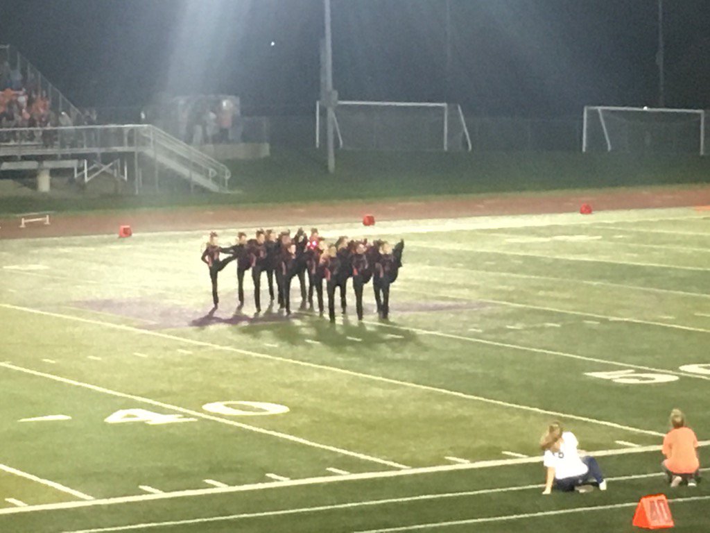 Golden Girls perform at half!