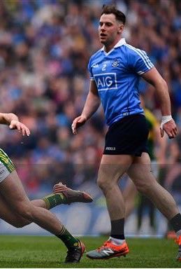 SportsPeninsula's tweet photo. Great to see P.S Ambassador Philly McMahon on the @RTELateLateShow #pshalfsocks https://t.co/P876SzKNI0