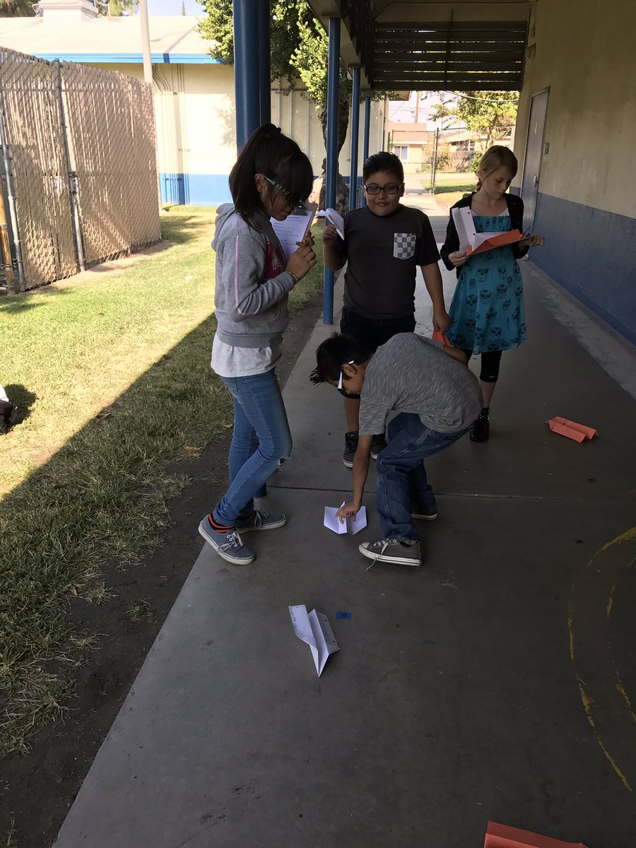 WendyNaddour's tweet photo. Ss had fun testing their airplanes. @Birney_CJUSD #birneyproud #kidsdeserveit #70ssf https://t.co/0HDSaHWTgf
