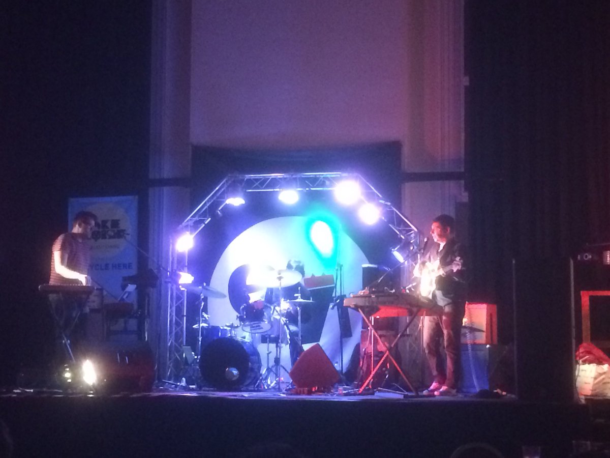 boy_azooga's tweet photo. @Sweet_Babs is a class act. amazing songwriting and musicianship,  hilarious too. Great night at @makenoiseuk. Can’t wait for tomorrow 🤘🌻 https://t.co/oC8Pb8FPga