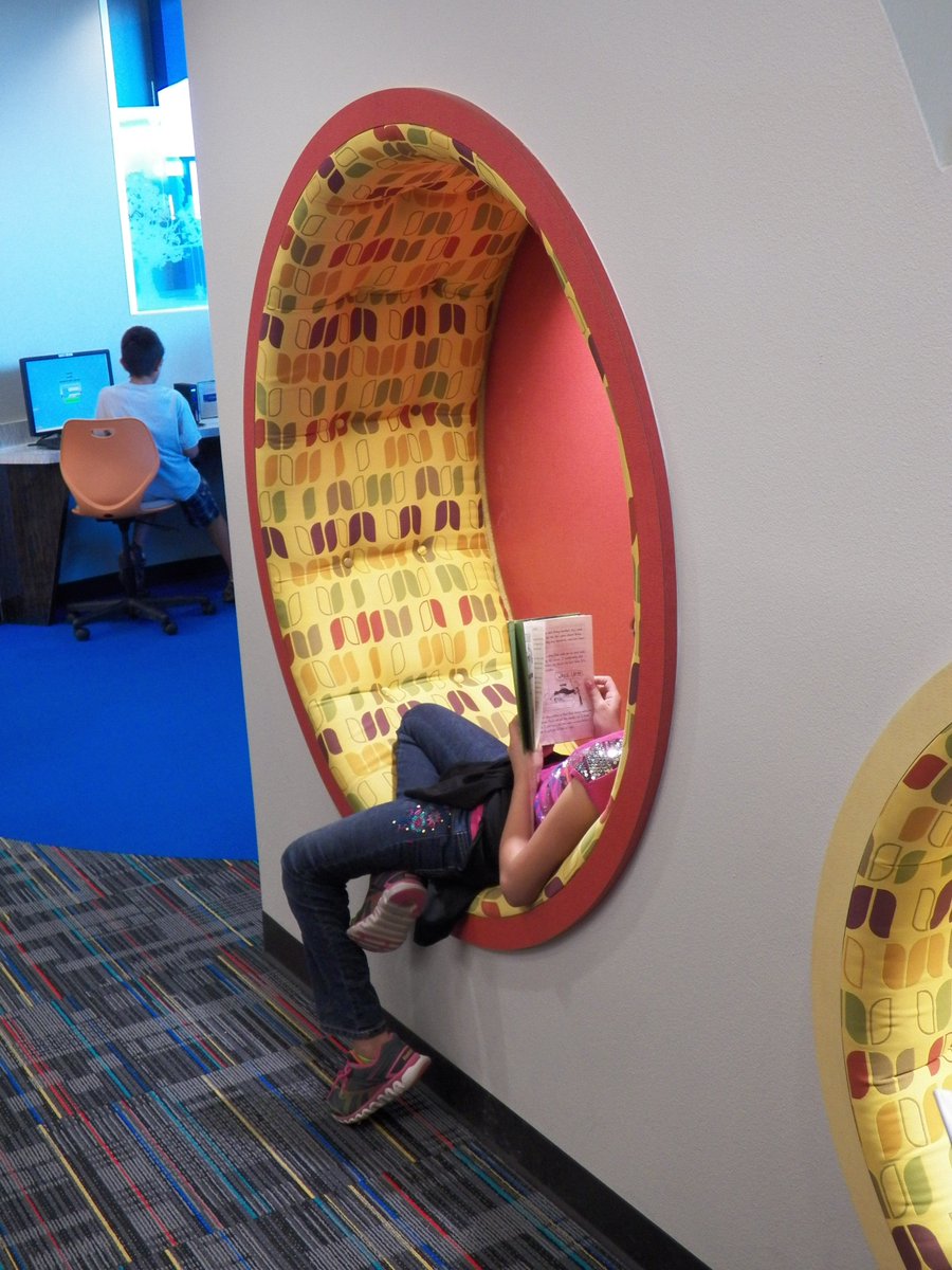 NMLibraries's tweet photo. @OUPLibraries @nmstatelibrary Artesia Public Library is a beautiful space - the mural is great, but look at this reading nook! https://t.co/IUeZqYp6zc