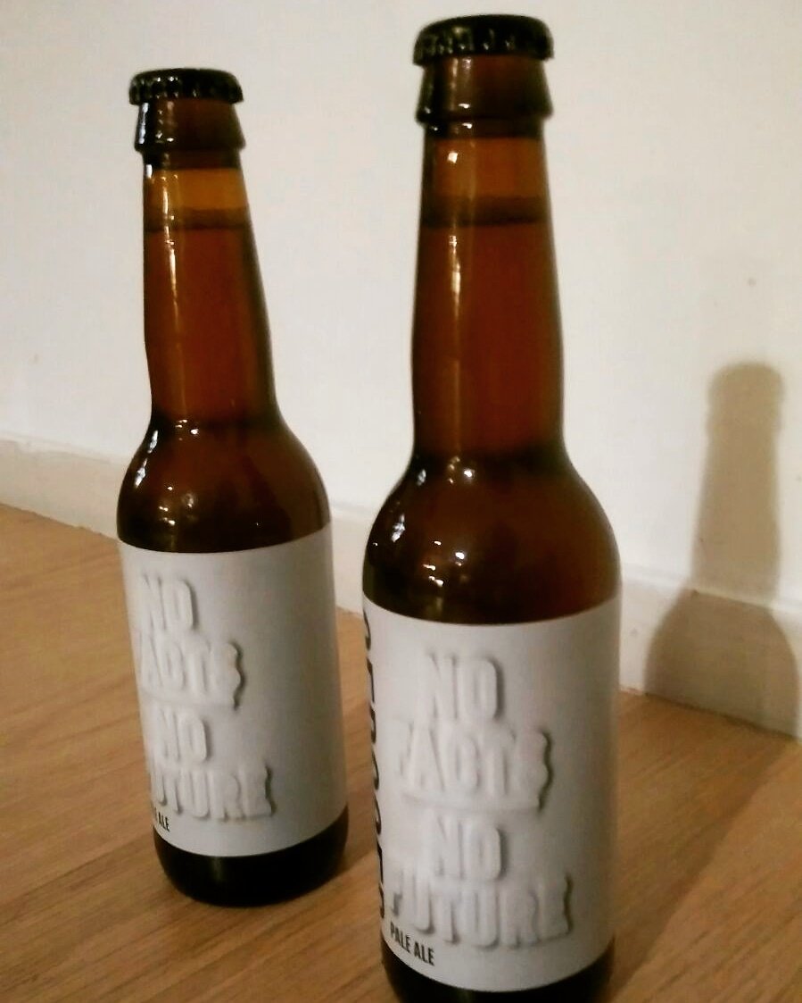 insciencefilm's tweet image. Proost op het weekend en op het #InScience bier!